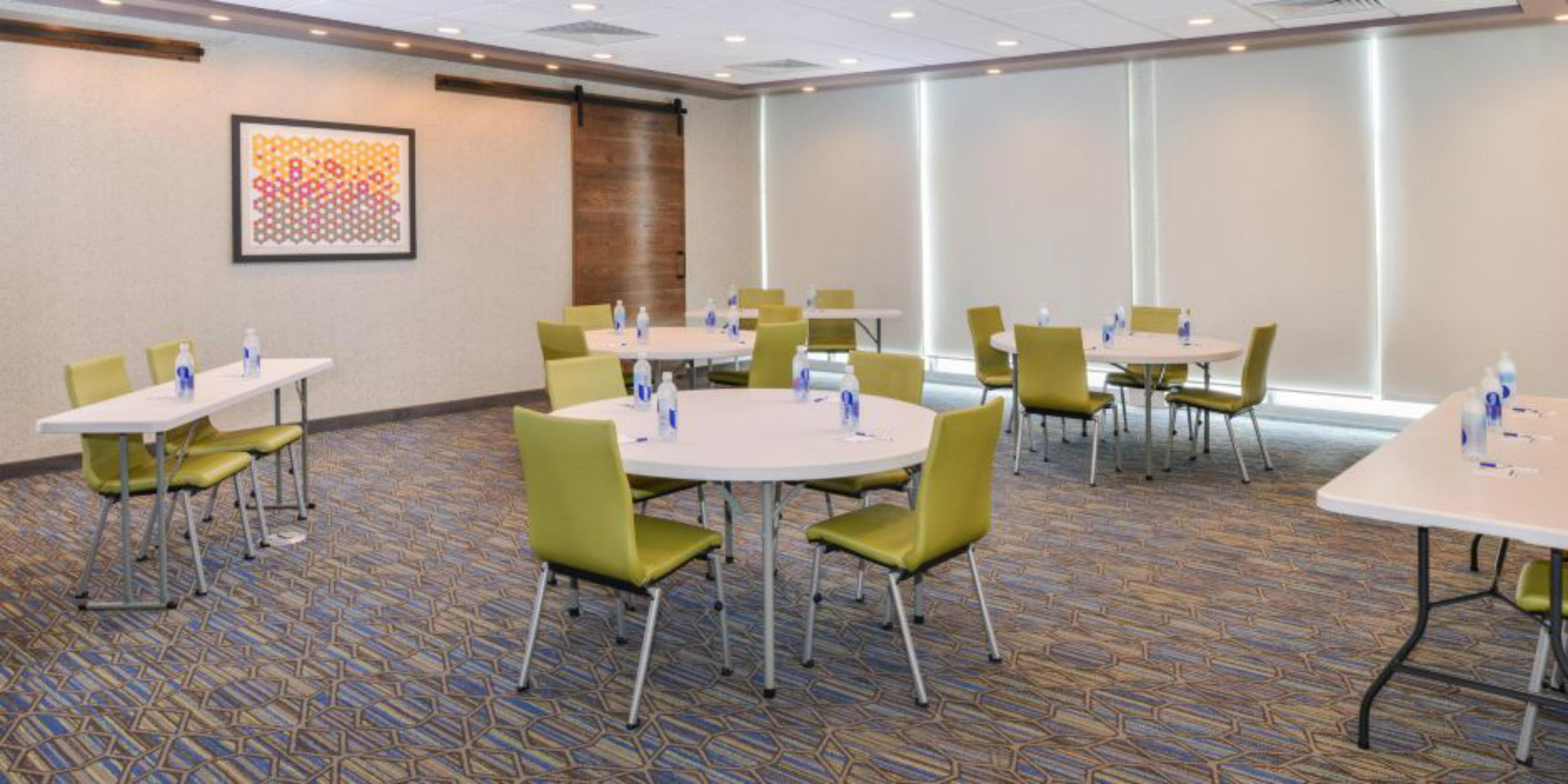 Holiday Inn Express - Alliance By Ihg Εξωτερικό φωτογραφία